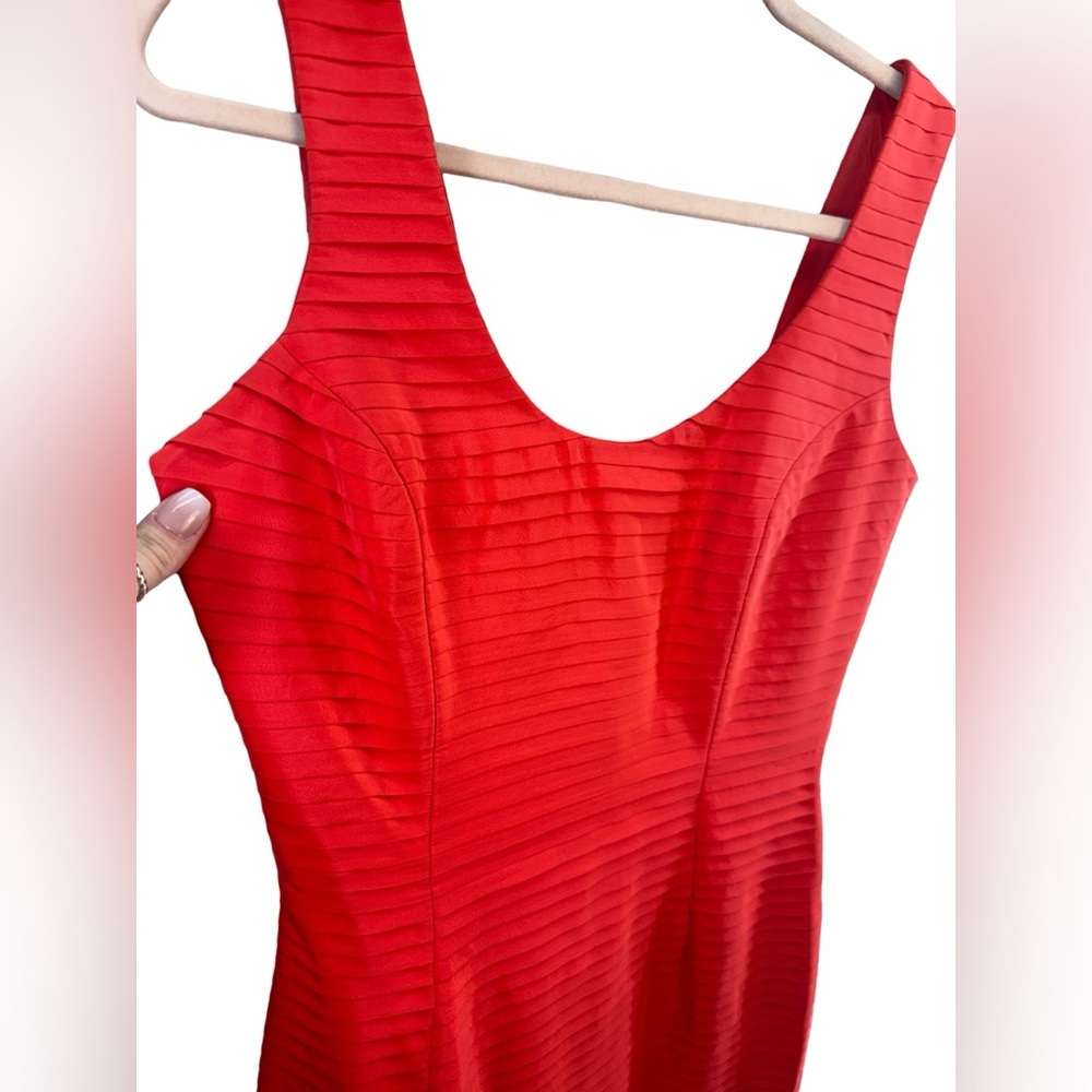 Vintage Red 100% silk red pleated Sleeveless bodycon sexy classy event dress